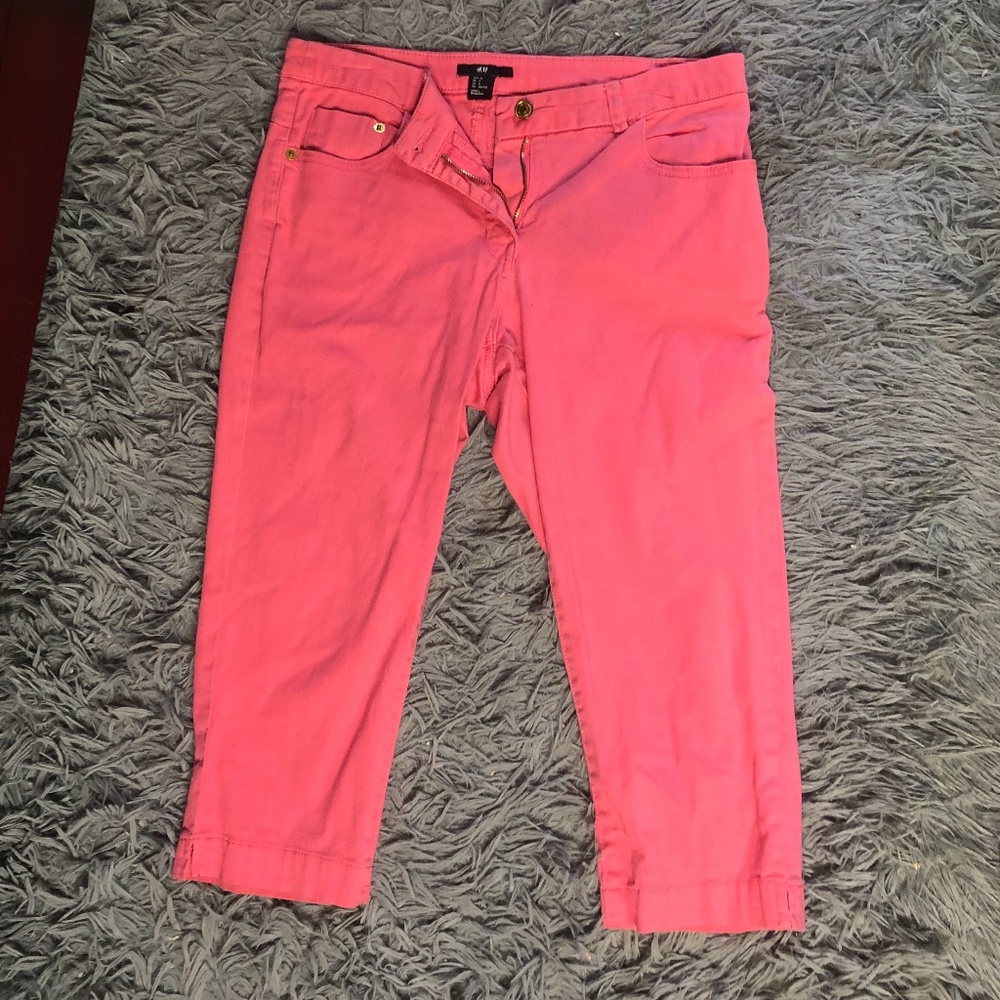 Pink H&M capris